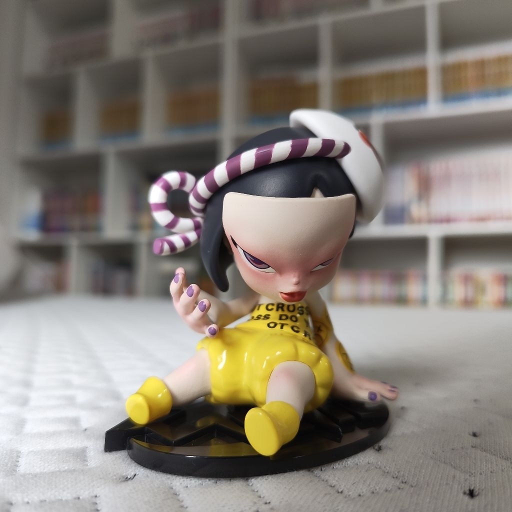 SUVII WULOU Laboratory | PRETENDER . มือสองไม่มีกล่อง