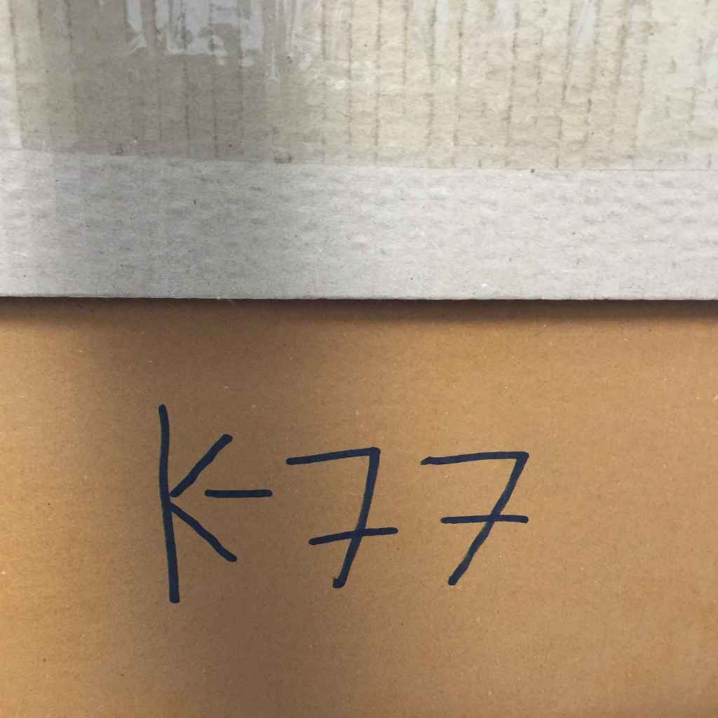 แผ่น LP ขนาด 12 นิ้ว  K77