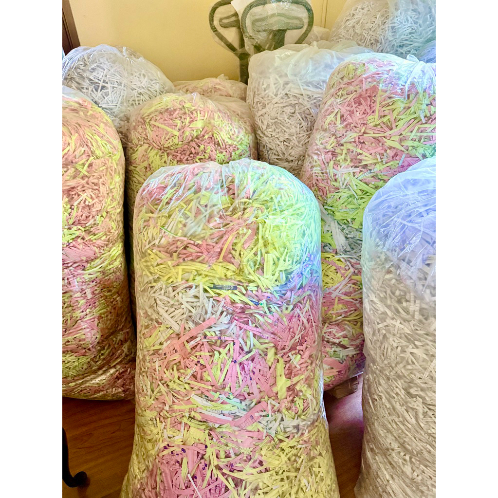 กระดาษฝอยรองพัสดุ 9-10โล รองไข่ ผลไม้ กันกระแทก กระดาษสีและขาวดำ ถุง 10โล กระดาษออฟฟิตสะอาด ไม่ฝุ่น นุ่มฟู