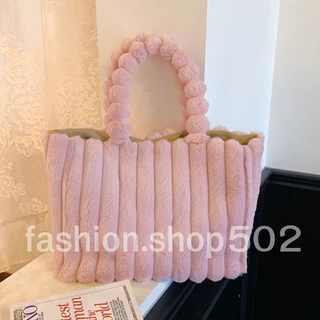 fashion.shop502 กระเป๋าสะพาย ขนเฟอร์นิ่มขนฟู มีช่องด้านใน มีซับ ดีไซน์สวยหรู ดูเเพง ความจุเยอะ พร้อมส่งในไทย B-057
