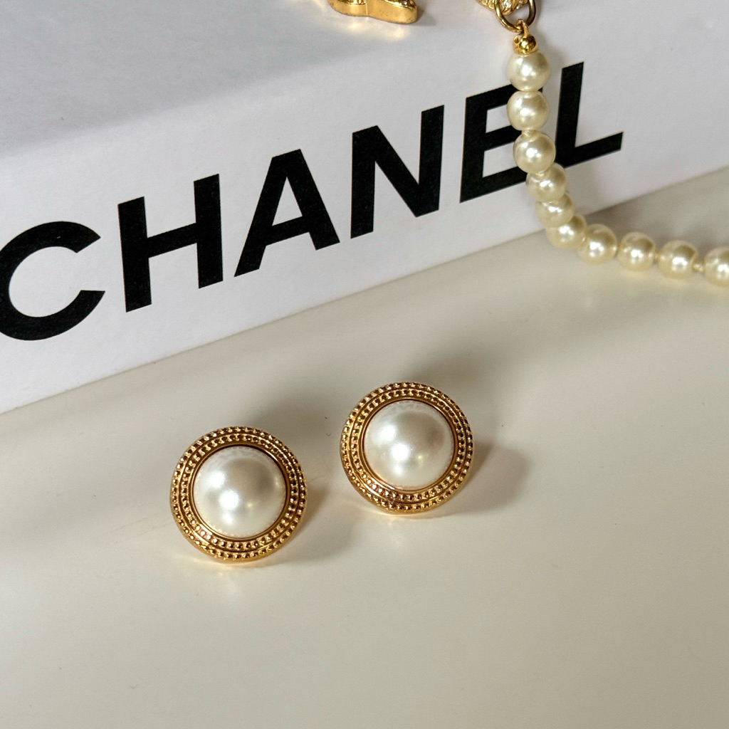 Eclat - Pearl Earrings ต่างหูไข่มุกวินเทจ