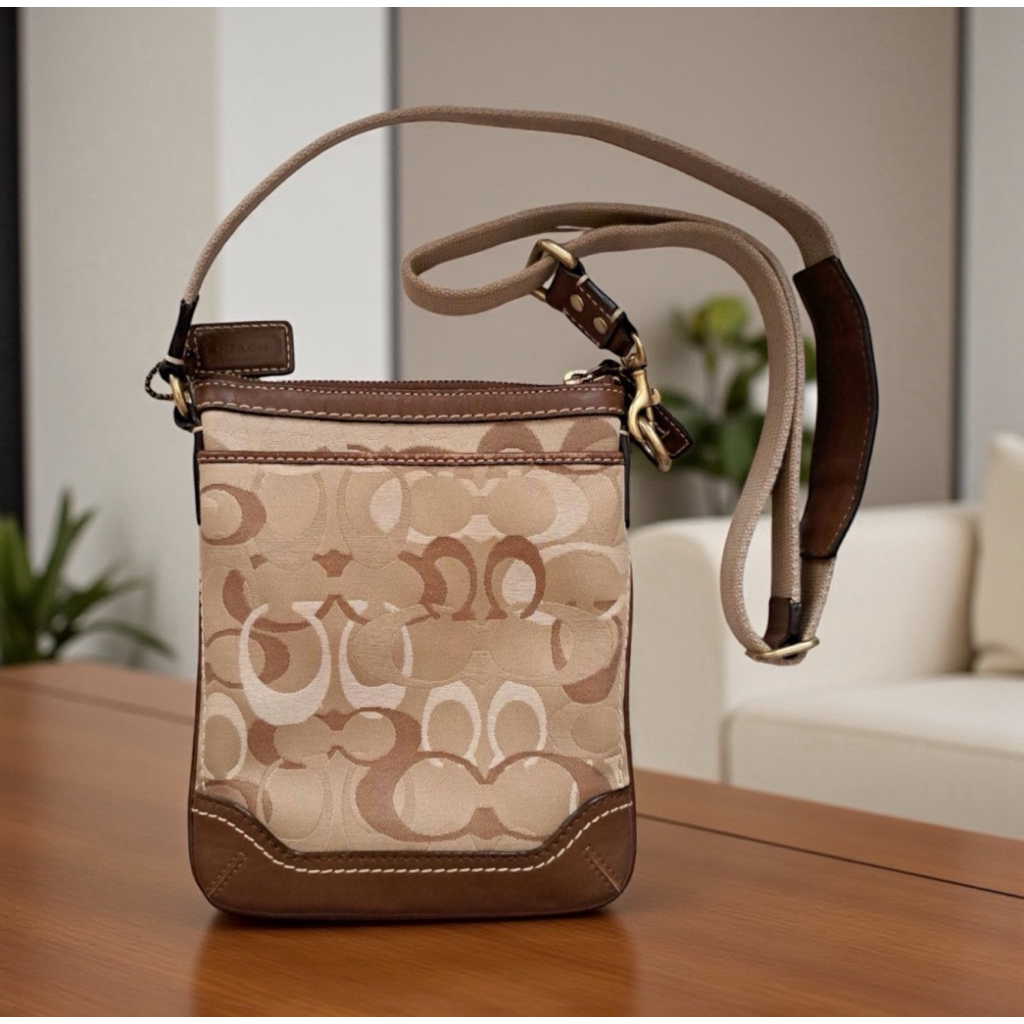 กระเป๋า Coach แท้💯 มือสอง สภาพสวย