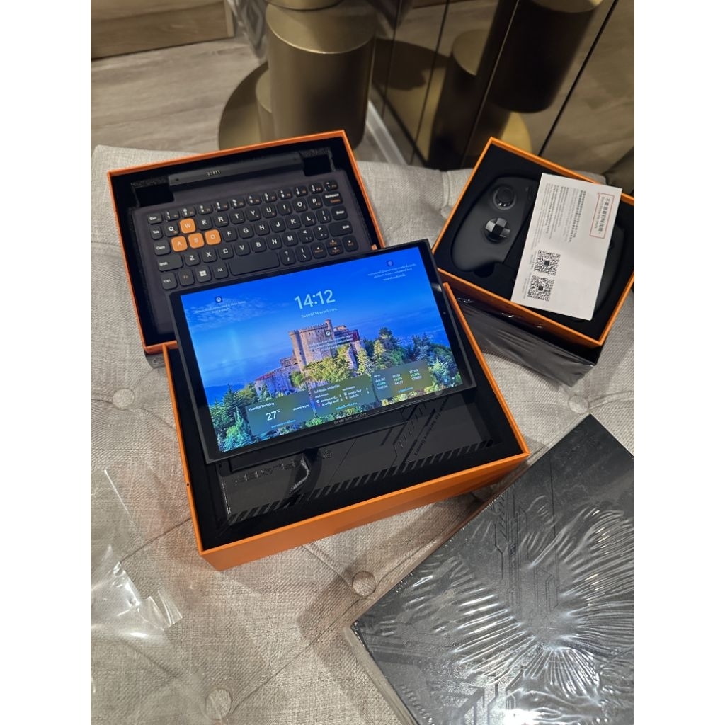 Onexplayer X1 Mini AMD AI 370 เครื่องเล่นเกม ทำงานดูหนัง Handheld Gaming มือสองสภาพใหม่มาก