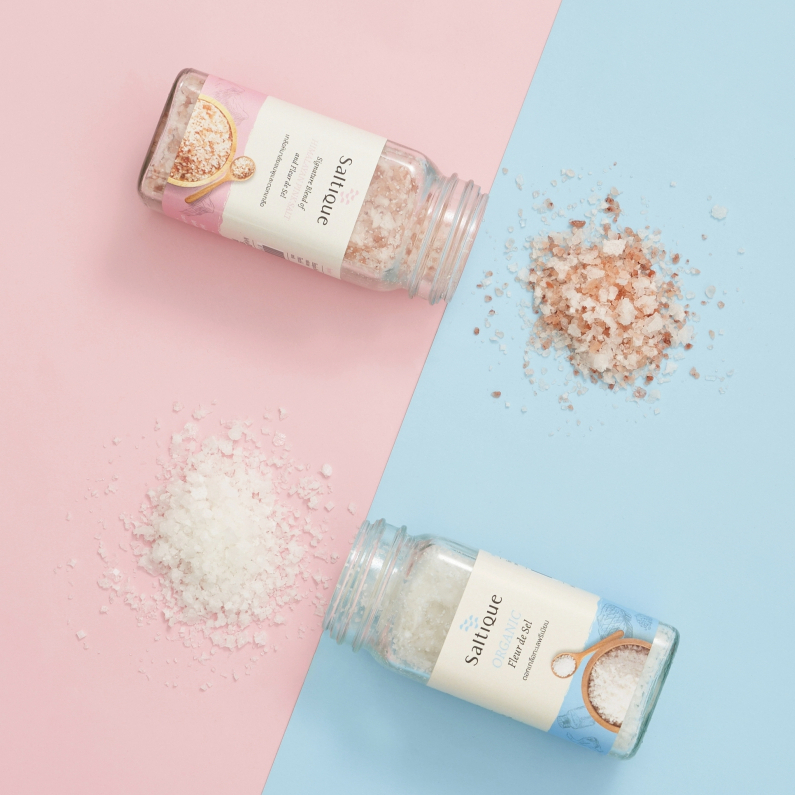 [ลด 20.- CODE : SALTIQUE] Pastel Twin Salt Saltique คัดดอกเกลือ Fleur de Sel เกรดพรีเมียม & เกลือหิมาลัยสีชมพู