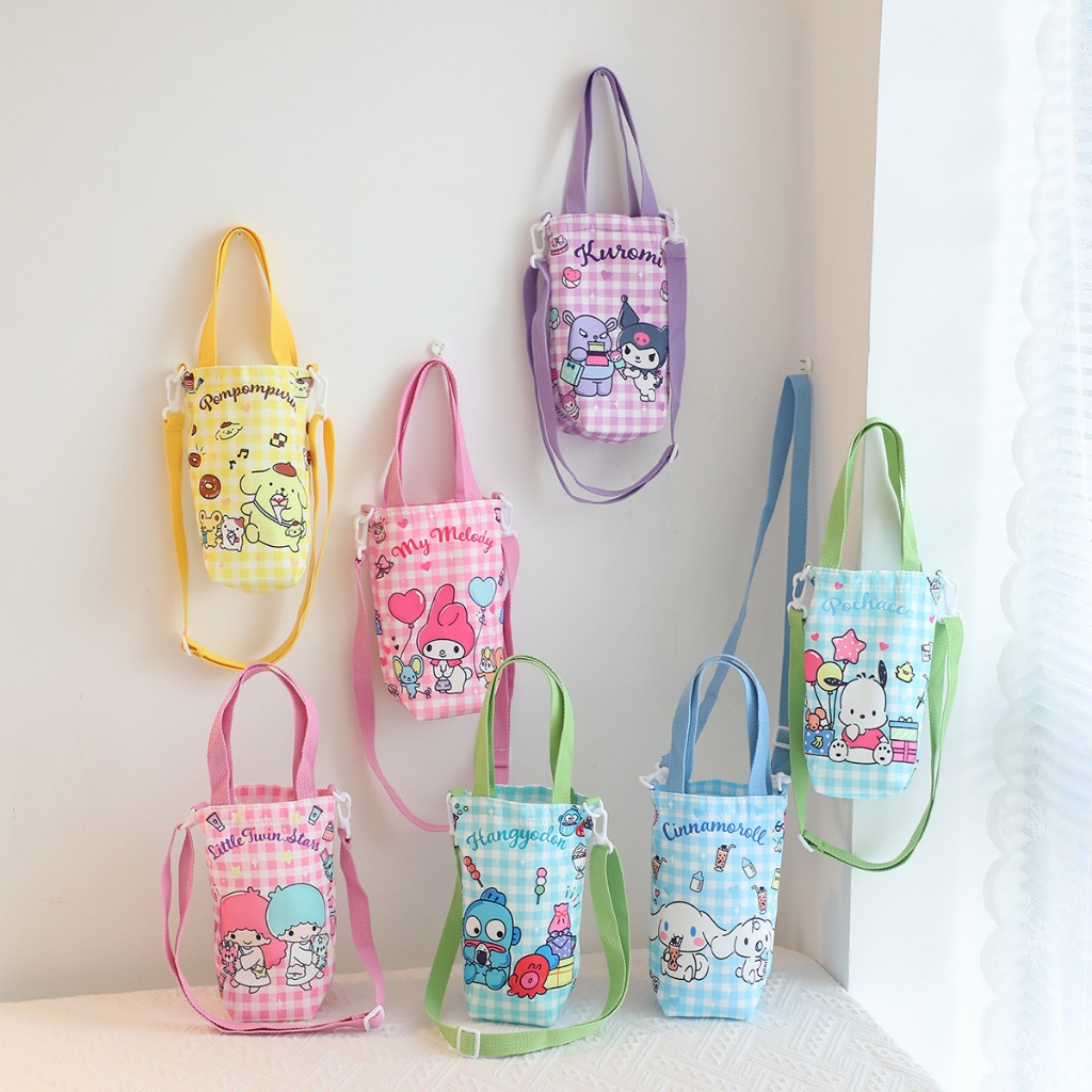 พร้อมส่ง!! กระเป๋าใส่แก้วน้ำลายการ์ตูนน่ารัก กระเป๋าใส่ขวดน้ำพกพา พร้อมสายสะพาย ปรับได้ ใส่ขวดน้ำ/แก้วน้ำ/ร่ม ส่งจากไทย
