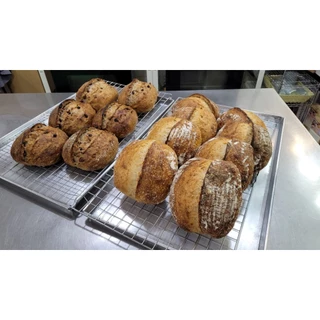 ขนมปังซาวโดว์ Sourdough bread