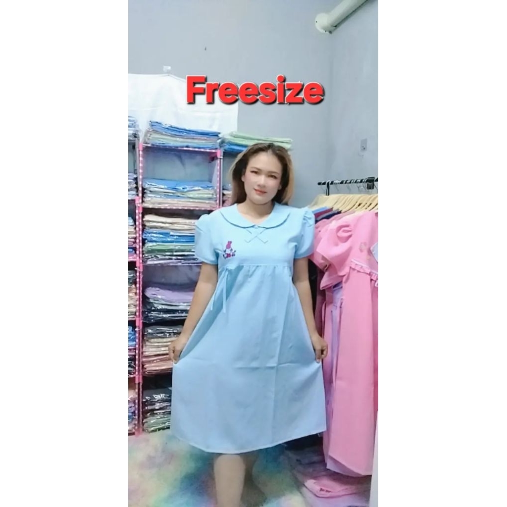 ชุดคลุมท้องใส่ทำงานFreesize อก32-42ท้อง52ยาว40ผ้าสเปนเนส ซักแล้วรีดง่ายไม่ยับ มีเชือกผูกหลังมีกระเป๋าข้าง