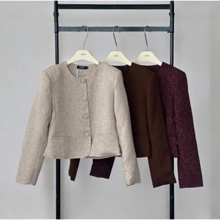 Atipashop - MONARCH WEAVE BLAZER เบลเซอร์ แขนยาว คอกลม กระดุ…