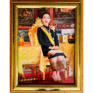 กรอบรูปสีทองพร้อมภาพมงคล ขนาด15×20นิ้ว