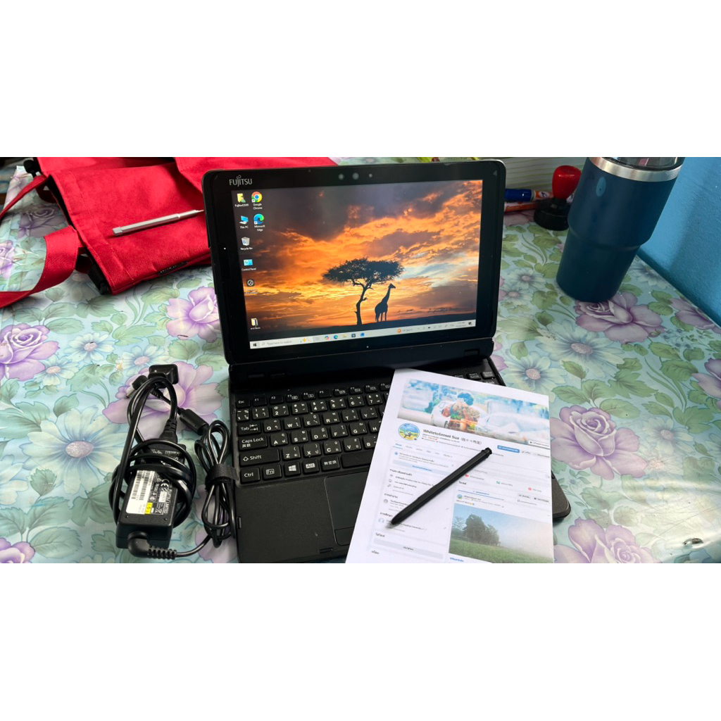 โน๊ตบุ๊ค 2 in1Fujitsu Q509 (Celeron N4000 speed 1.1ghz  Ram 4. Gb จุ 128 gb 10.1นิ้ว) มือสอง