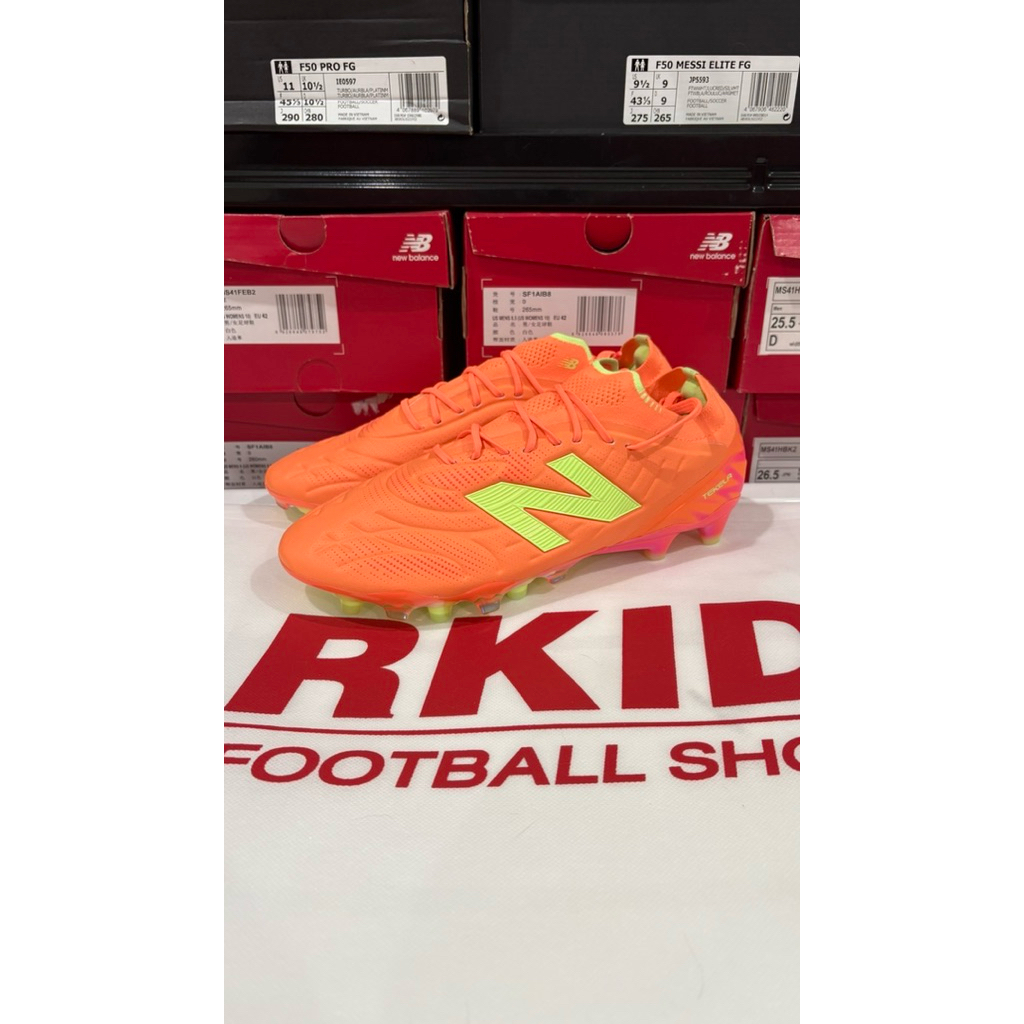 New Balance Tekela V5 Elite FG ตัวใหม่  มีเฉพาะตัวรองเท้า