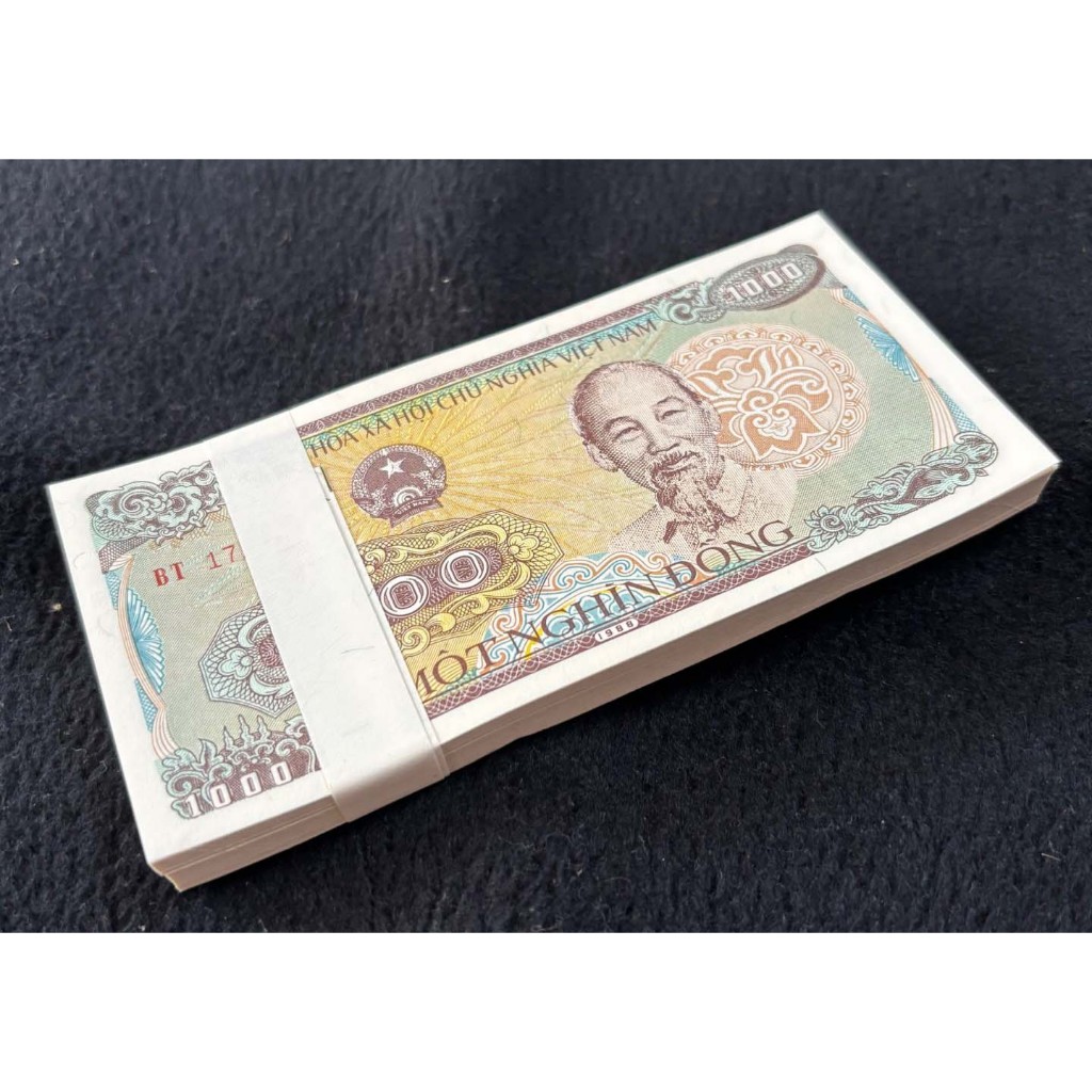 ยกแหนบ 100 ใบ เวียดนาม Vietnam 1000 ดอง P-106-BUN สภาพใหม่ไม่ผ่านใช้ สำหรับสะสม