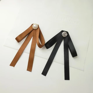 Danmugi Studio - ริบบิ้น Brooch ดีไซน์ โบว์ ตกแต่งด้วย Pearl สำหรับเสริมสไตล์ของคุณ งานประณีต