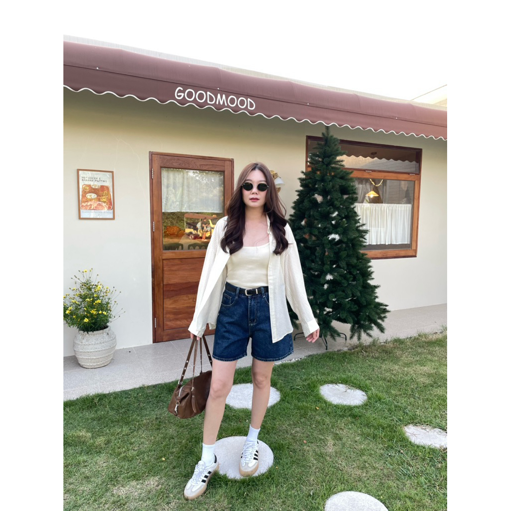 Snazzy shop - Pastel 2 pcs top x Trust jean shorts