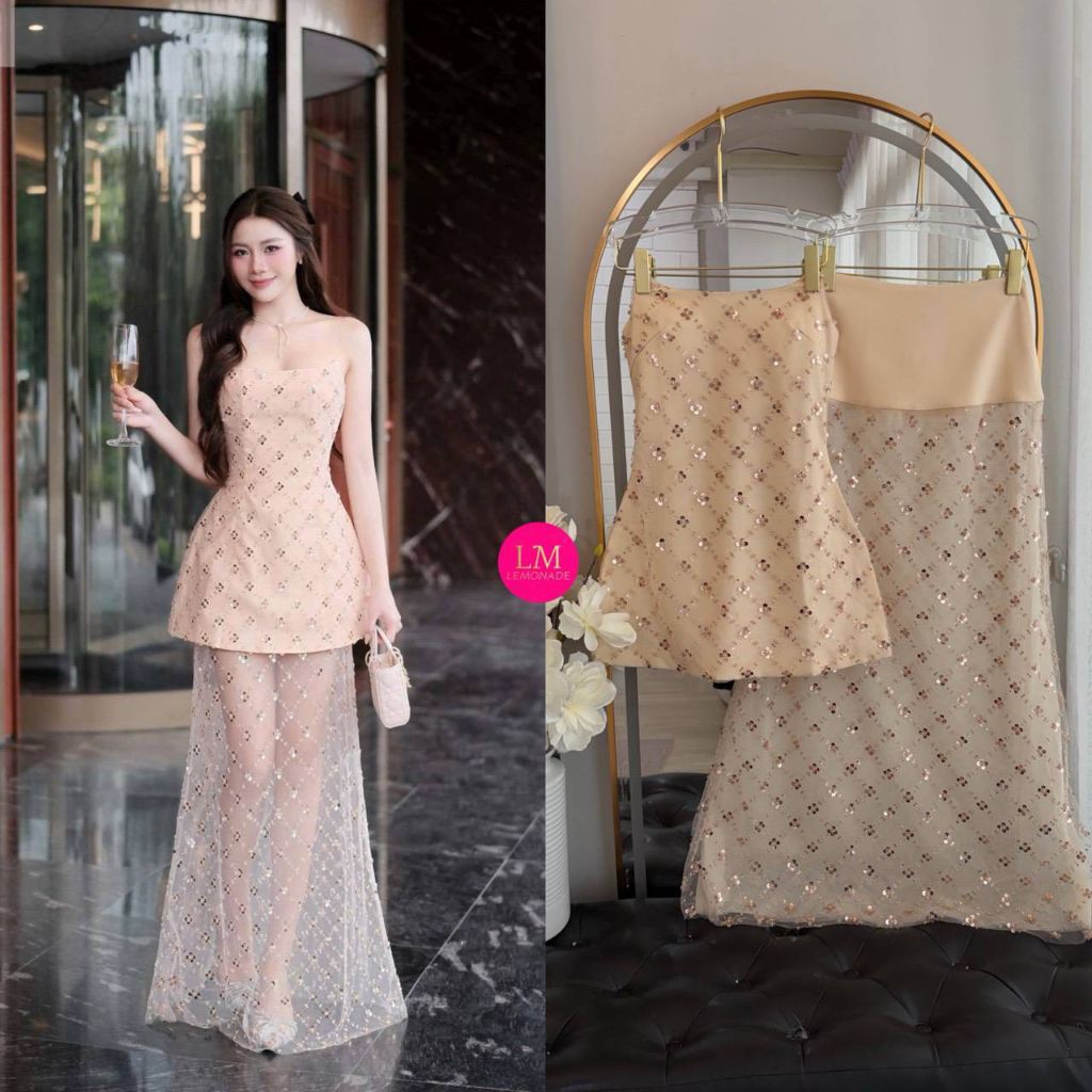 เดรสราตรีสีทองโรสโกลว์ เกาะอกหรูหรา มาพร้อมกระโปรงเลื่อมซีทรูปักเต็มทั้งชุด ผ้าสวยแพงมาก เป็นผ้าซีทรูชีฟองด้านในอีกชั้น