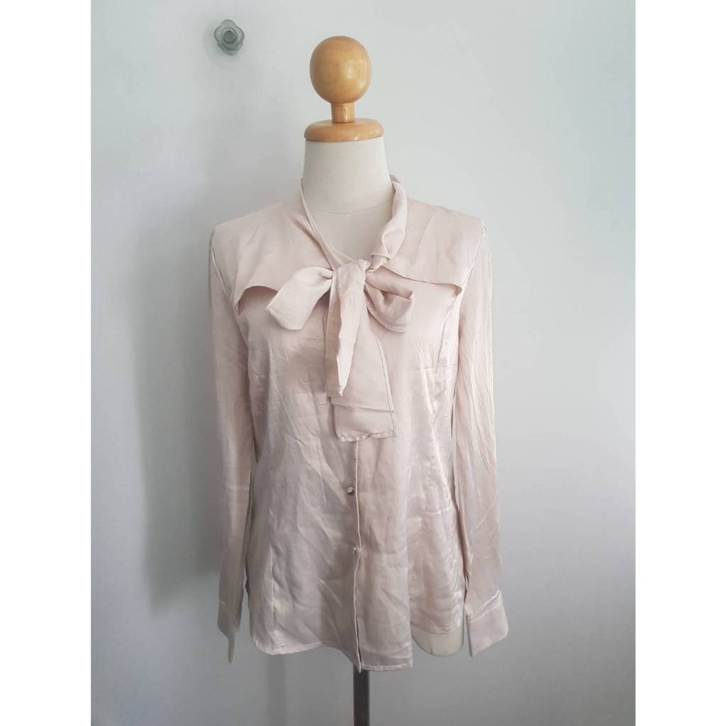 BRB-7เสื้อโพลีผ้าเนื้อเงา ผูกโบว์ที่คอ  36/24