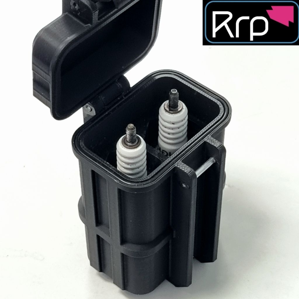 Rrp​ กล่องใส่หัวเทียน​สำรอง​ Vespa,​ Lambretta เกียร์มือ​ 2จังหวะ​