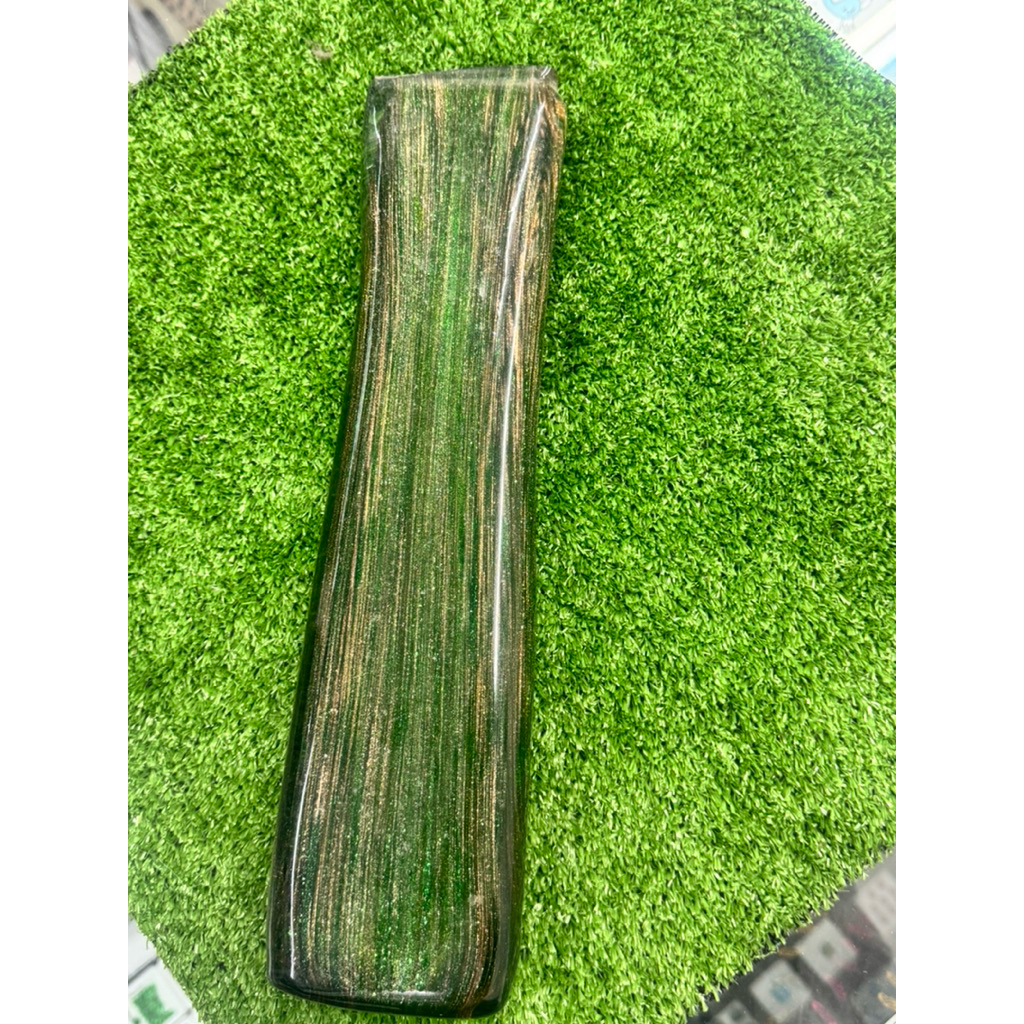 Peridot E Gemstone Weight 1847(Gram Gram Gram Gram) Lab Made Glass Rough 1Chia Mirror Cubes Engraved