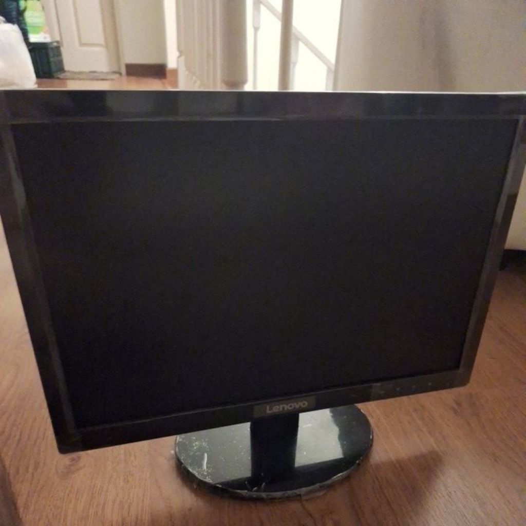 lenovo led monitor 19 inch ความละเอียดแบบ hd