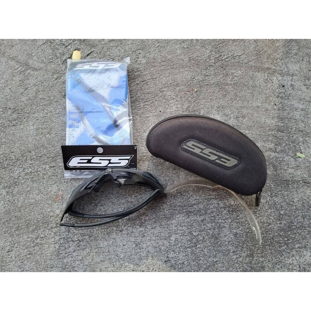 แว่น Ess Crossbow 2 Lens สภาพผ่านการใช้งานหนัก