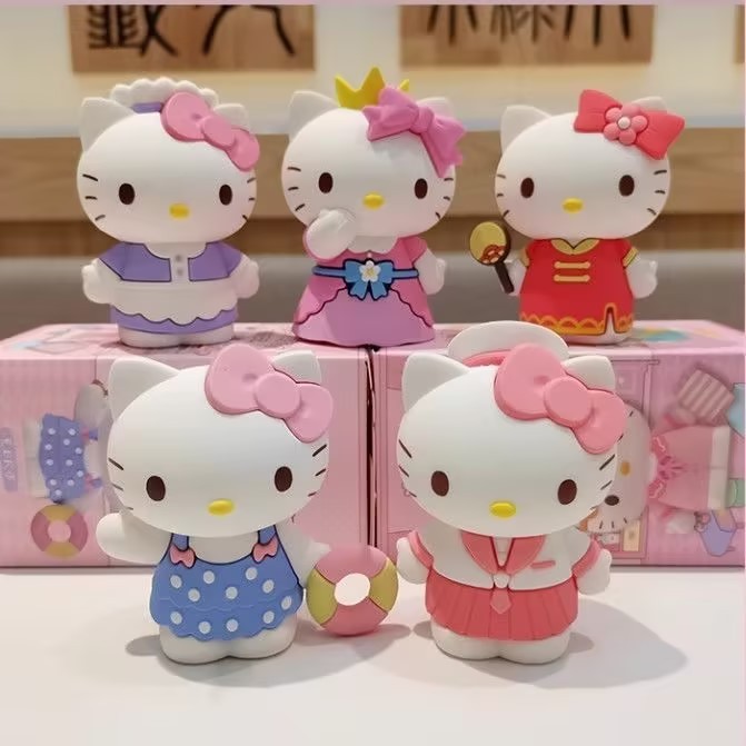 ชุด 8 ชิ้น 🔥 ฟิกเกอร์ Hello Kitty จาก Sanrio ตุ๊กตาอนิเมะ ของตกแต่งบ้าน เครื่องประดับตั้งโต๊ะ ขนาด 6-7 ซม. โมเดลของเล่น