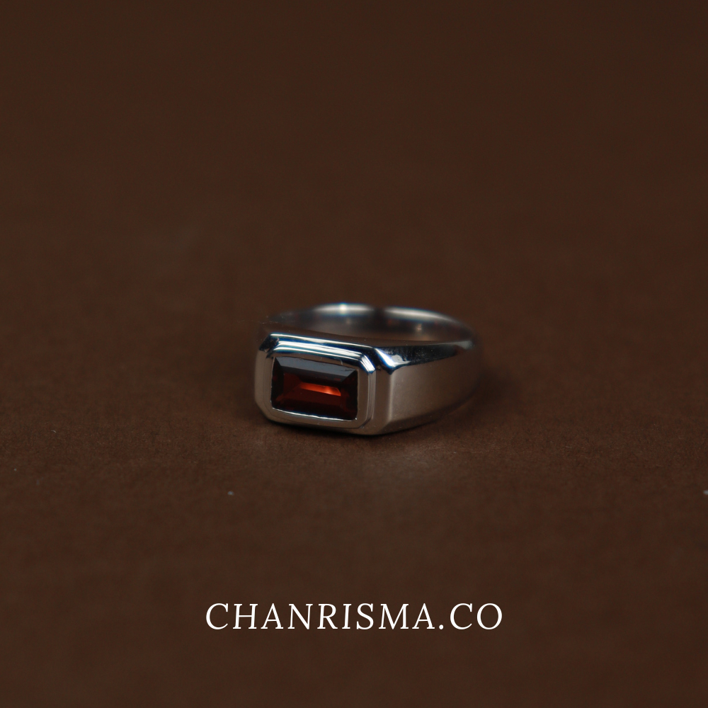 ✅ Chanrisma.Co เเหวนรุ่น Signet Emerald Garnet Ring | 925 Sterling Silver , Classic Menswear