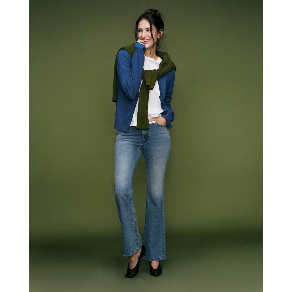 AMR DE SAISON ( AIMER ) - High Rise Bootcut Jeans กางเกงยีนส์ทรงบูทคัท เอวสูง
