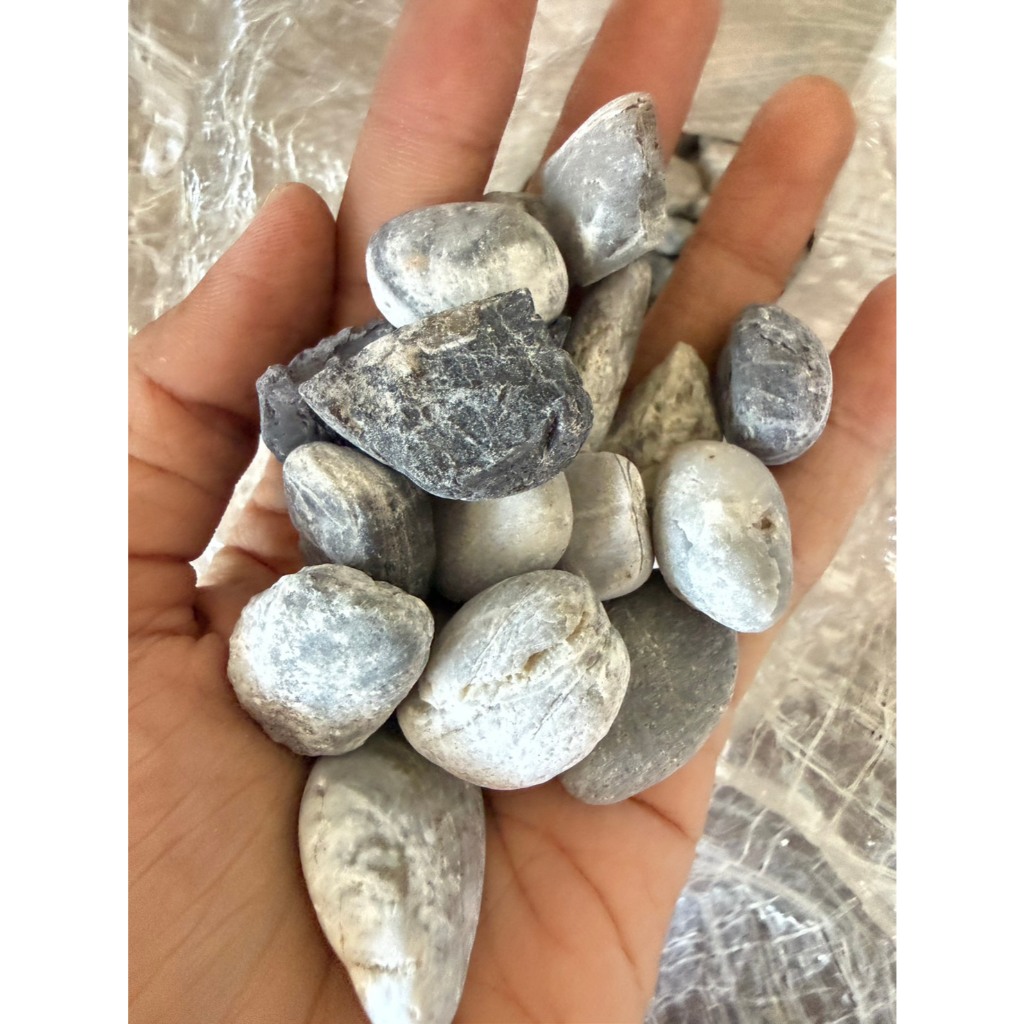 หินกรวดแม่น้ำ ฟ้า–เทา จำนวน 1 ถุง หนัก 6-7 กิโล| หินตกแต่งสวน–ตู้ปลา สีธรรมชาติ คัดสวย (ส่งทุกวัน) - รูปที่ 2