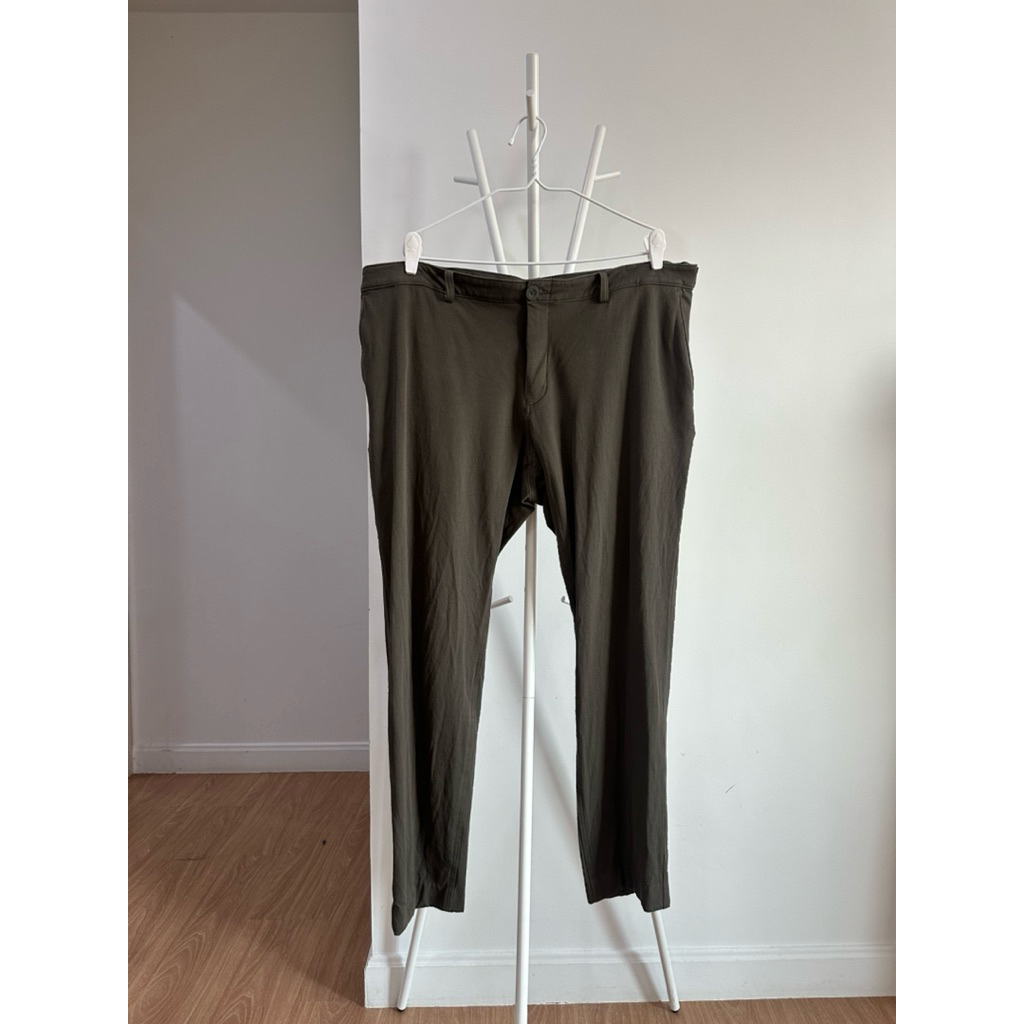 ส่งต่อกางเกงขาวยาว GQ SIZE 41-42 สีเขียว #กางเกงมือสอง #ของแท้