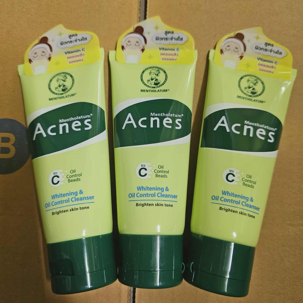 3 หลอด โฟมล้างหน้า 50g  แอคเน่ เมนโทลาทั่ม Mentholatum acne spot wash japan
