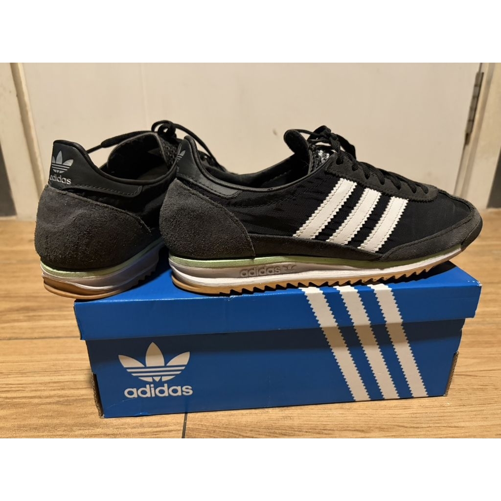 รองเท้า Adidas SL 72 og w so.38 ความยาวเท้า 23.5 มือสอง สภาพ 95% ใส่ไม่เกิน 5 ครั้ง ซื้อจาก Shop กำล