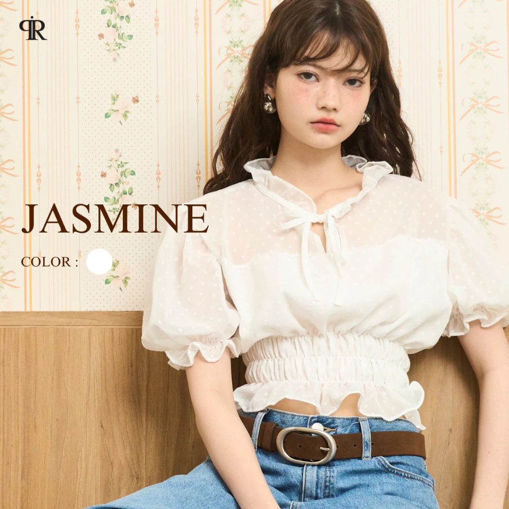 Panchitar Jasmine – เสื้อชีฟองลายจุดสีขาว สม็อกช่วงเอวช่วยเก็บทรงให้เอวสวย