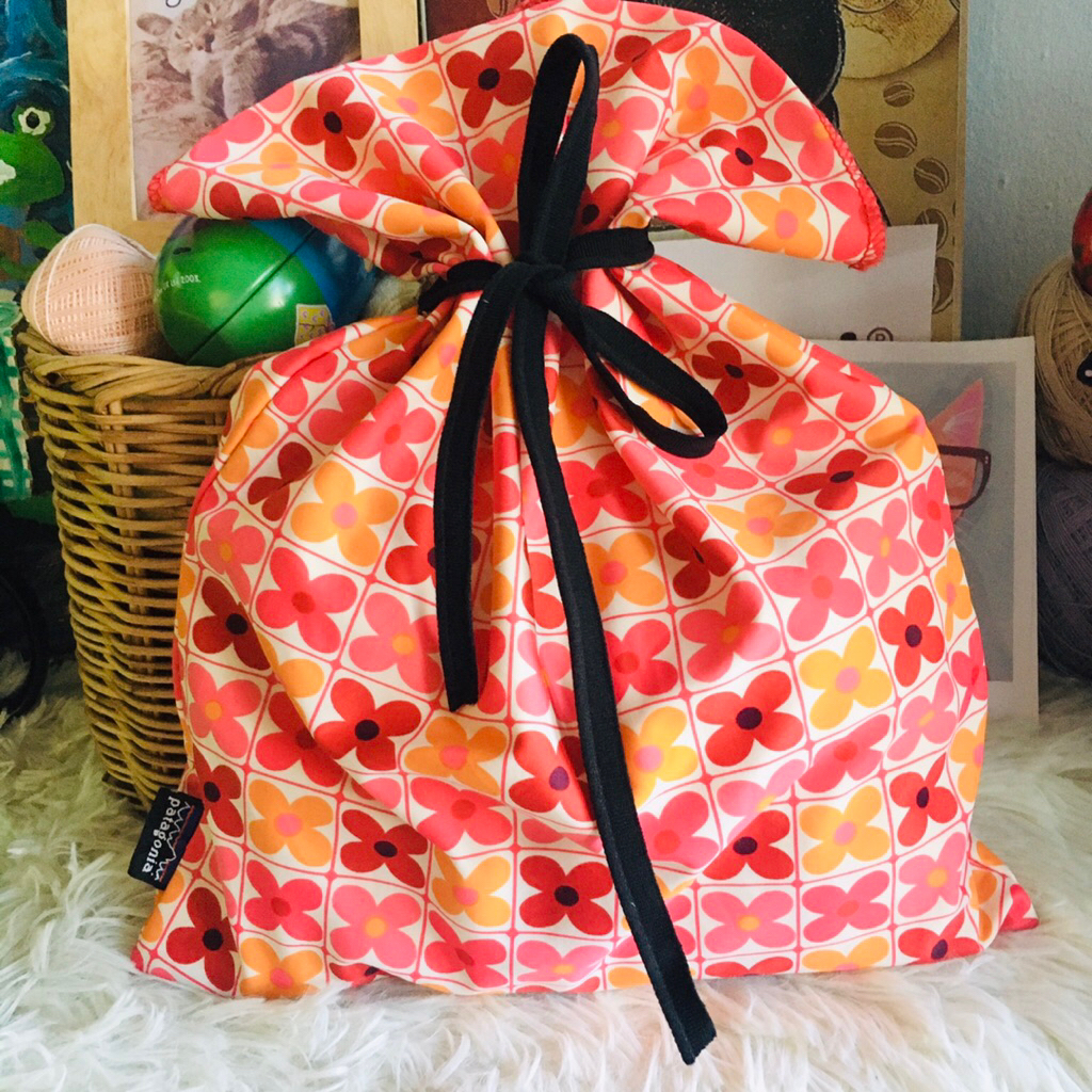 มือสอง• ถุงผ้า patagonia