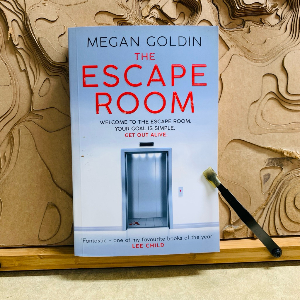 พ860 MEGAN GOLDIN THE ESCAPE ROOM