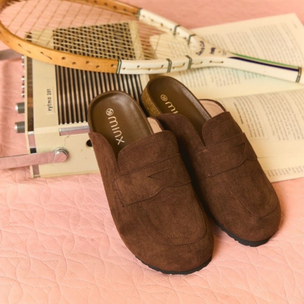 มือสอง Minx รุ่น Wynn slipper รองเท้าสลิปเปอร์ หนังกลับ minxshoes เบอร์ 37