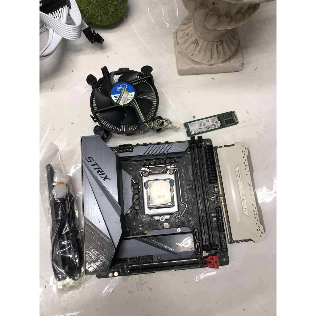 MAINBOARD (เมนบอร์ด) 1151 ASUS ROG STRIX Z390-I GAMING + i5 9400f +ddr4 8g corsair rgb +m.2 120g