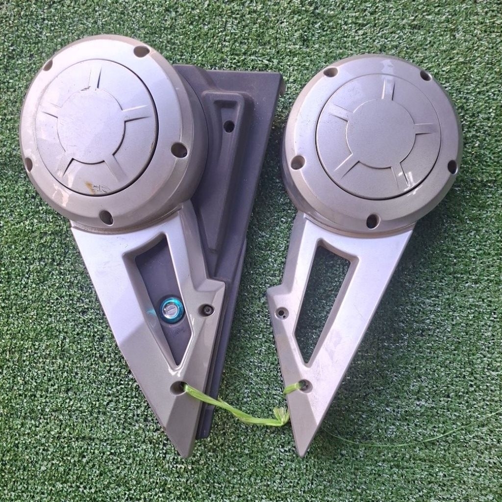 ฝาครอบข้างGPX125หรัสYTฝาครอบข้างGPX125หรัสYT