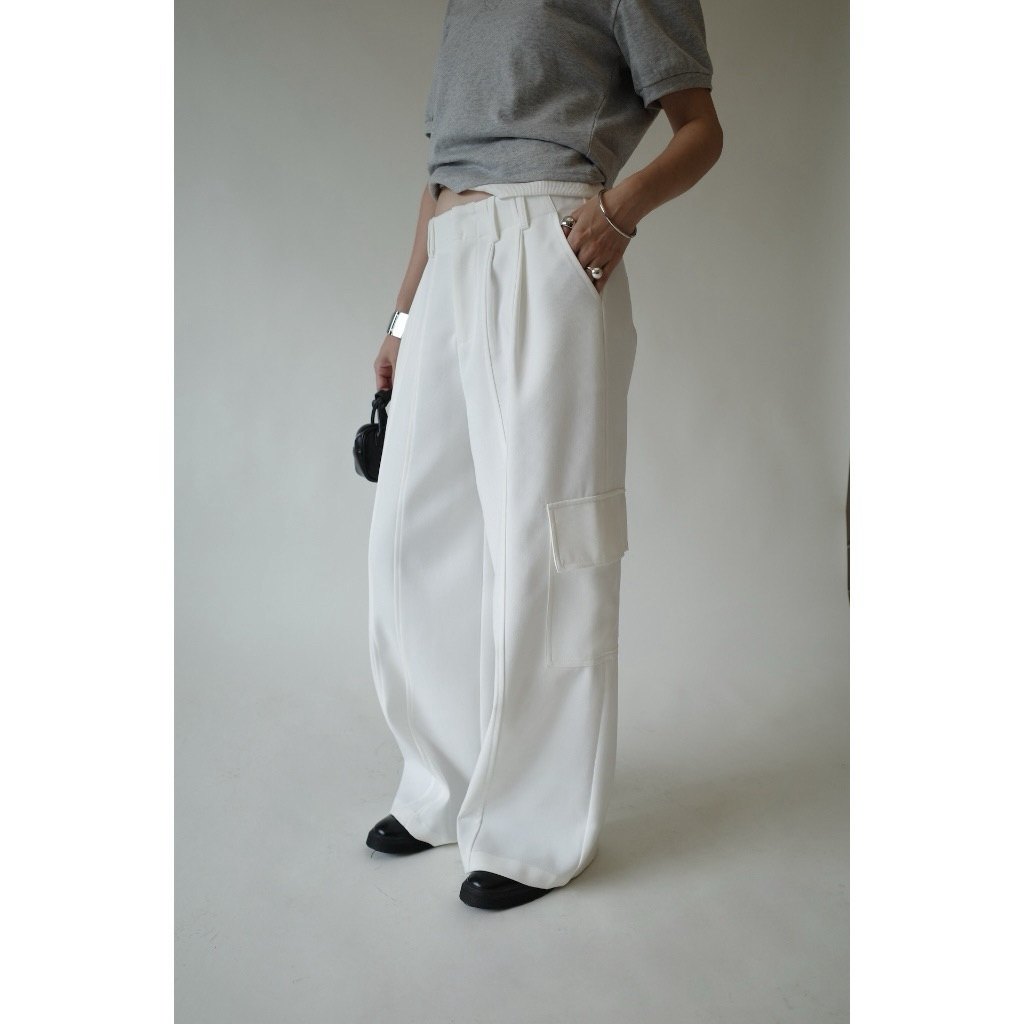 ส่งต่อกางเกงร้าน Akkara Studio - DION CARGO PANTS