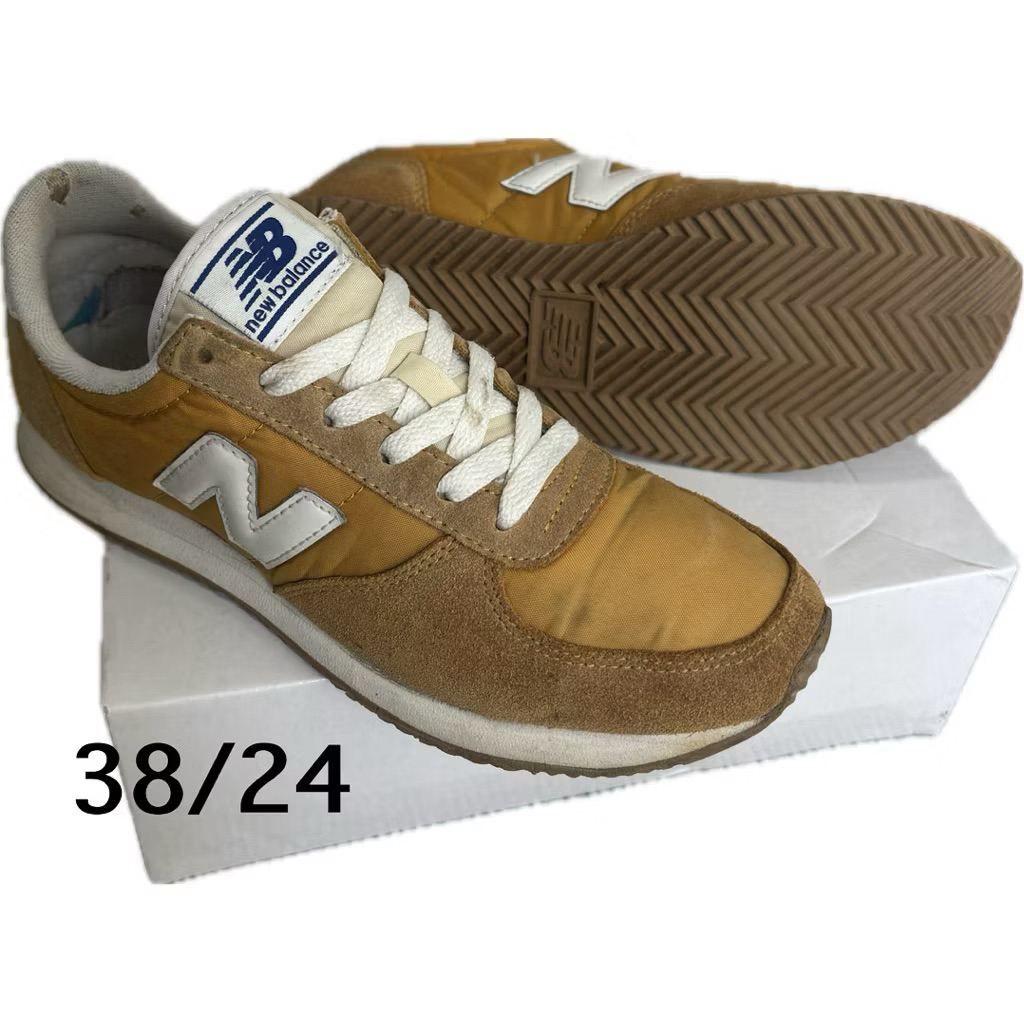 รองเท้า ผ้าใบ หายาก sneaker มือสอง ขายตามสภาพ  รองเท้า New Balance 220 สีเหลือง (Yellow)  เบอร์38.5/
