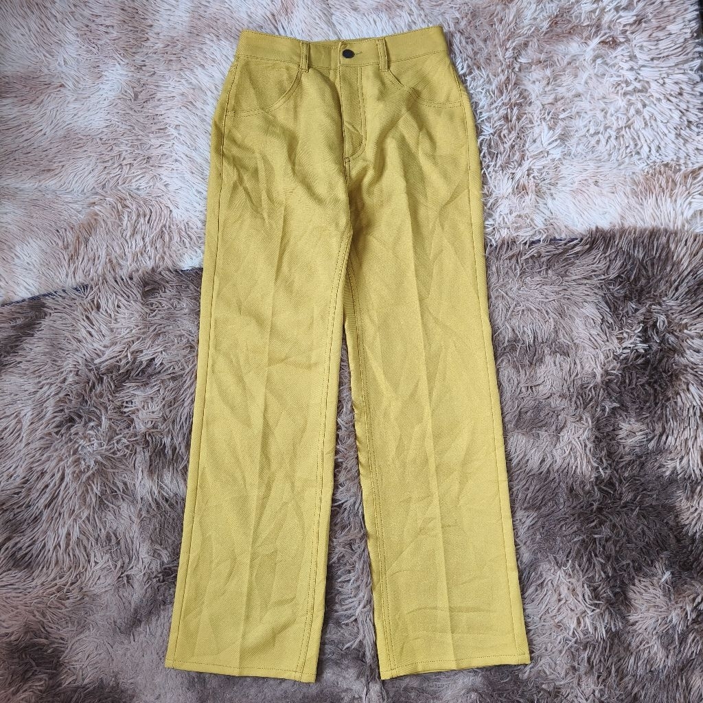 กางเกง Gu                   .