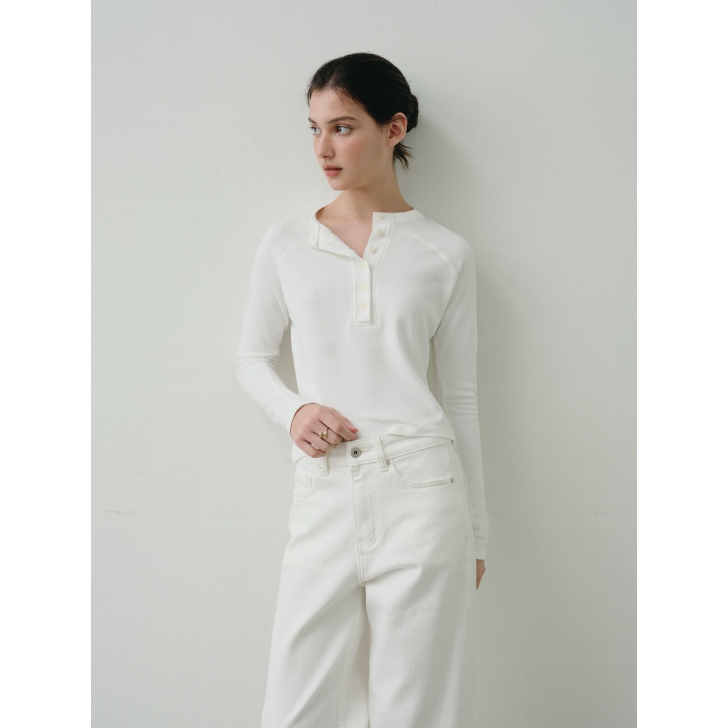 (สินค้าพร้อมส่ง) Hounddown - Noel Long Sleeve Tee - รูปที่ 2