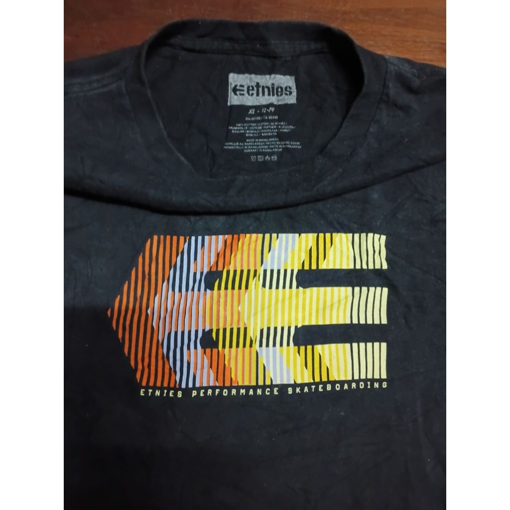 เสื้อสเก็ตมือสอง Etnies  อก20 ยาว25