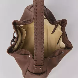 GLISS - GRAHAM กระเป๋าสะพายทรง Hobo ปรับสายสะพายได้ 7 ระดับไปจนถึง Crossbody กระเป๋าข้างใส่โ