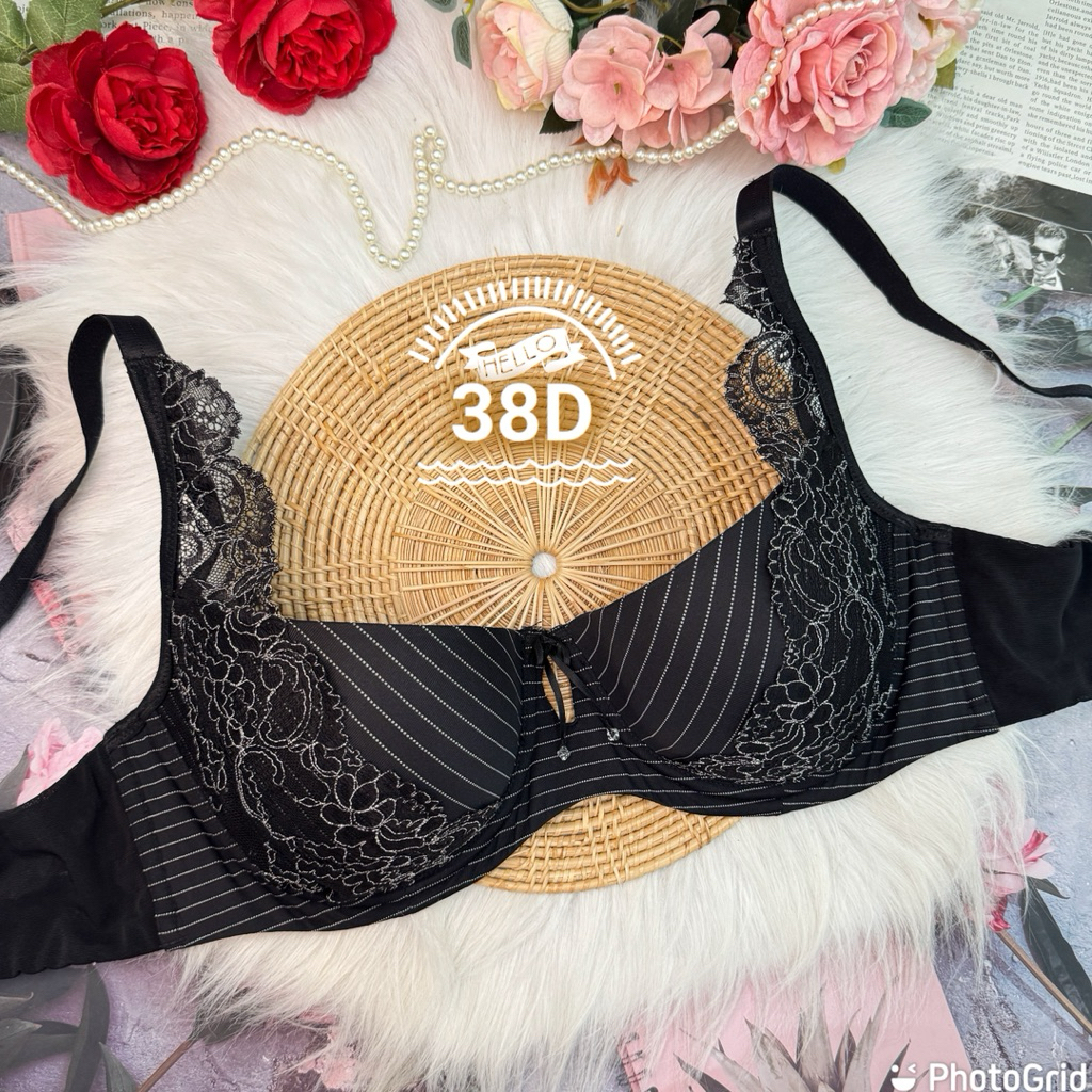 Ashley Graham 38D ฟองบาง ใหม่มาก สะอาด กริ้บ