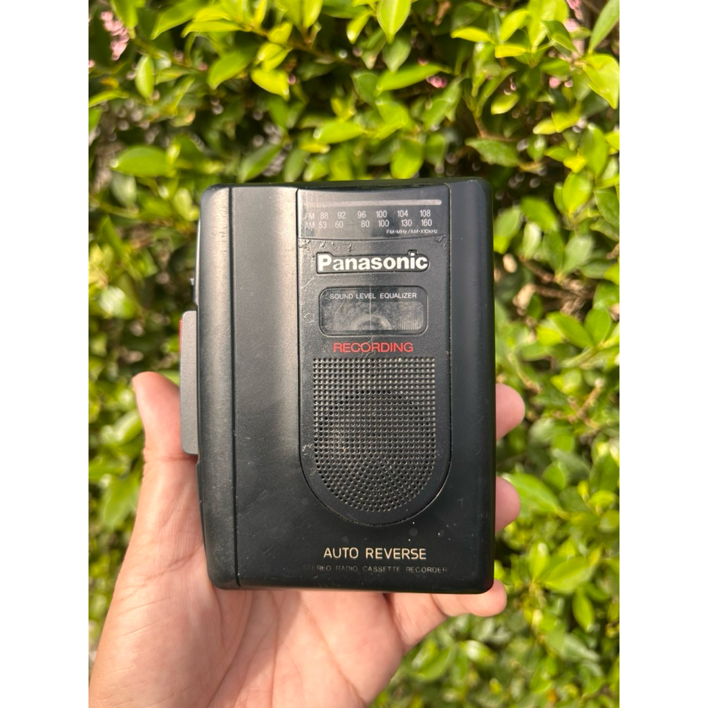 เครื่องเล่นเทป Panasonic RQ-A170 เล่นเทปได้ปกติ auto reverse และบันทึกได้(ตำหนิเล่นไปสักพักไม่มีเสีย