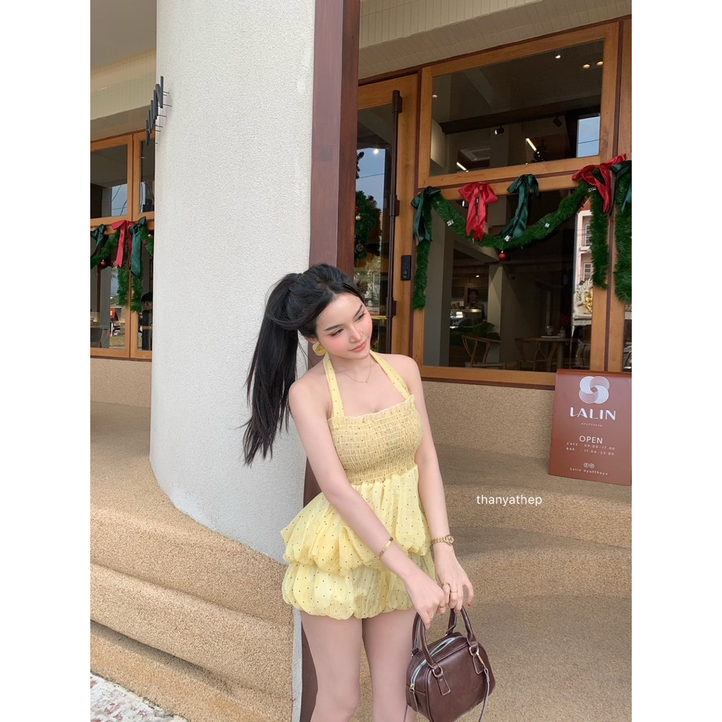 #Thanyathep TYT เซท2ชิ้น เสื้อผูกคอสม้อคทั้งตัวลายจุด ผ้าโรซี่ พร้อมกางเกงบอลลูนสั้นสุดฮิต เรียบหรู