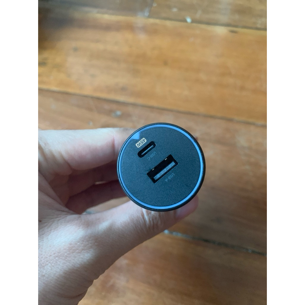 มือสอง ugreen car charger 63w 💯