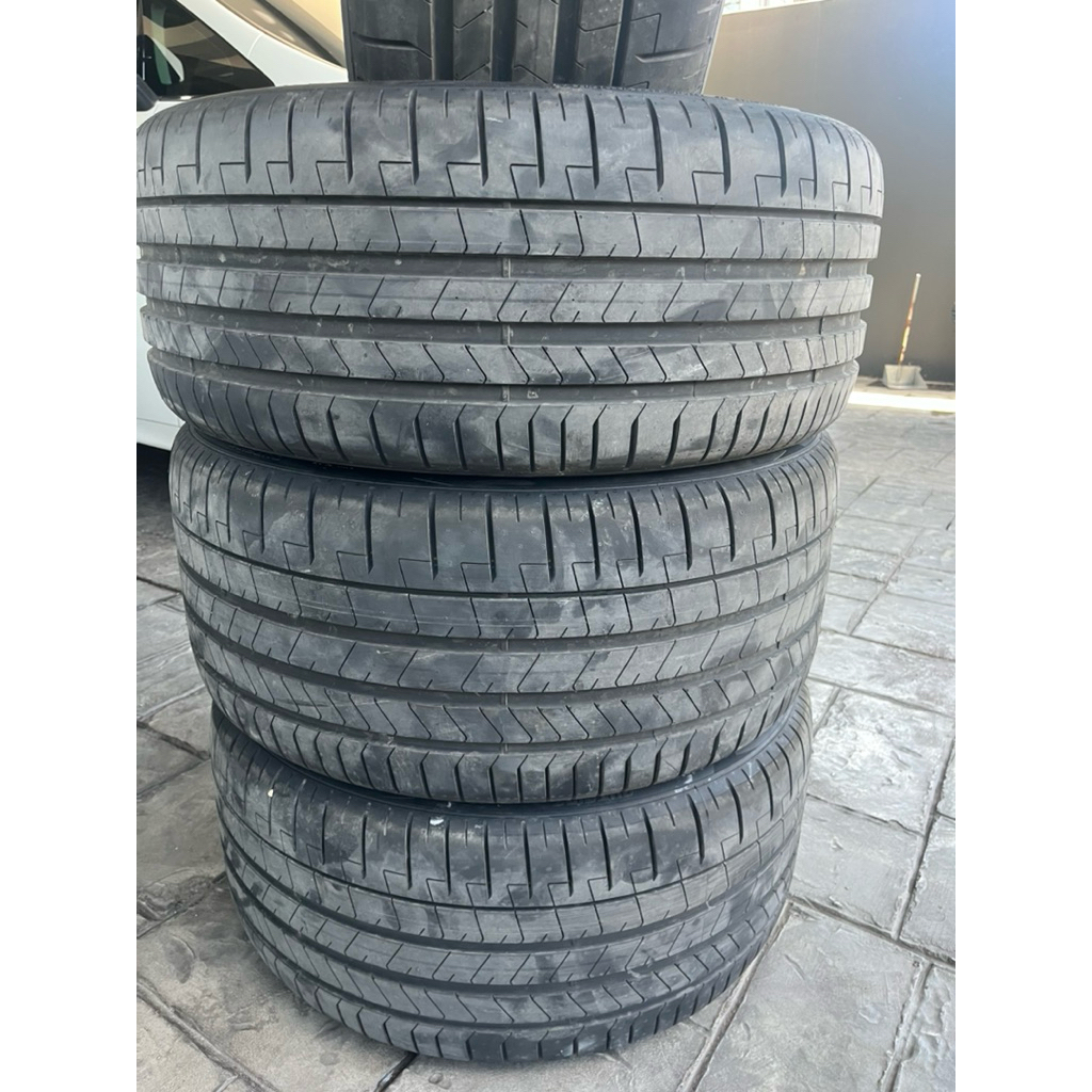 ยาง Pirelli Pzero4 275/40/21r
