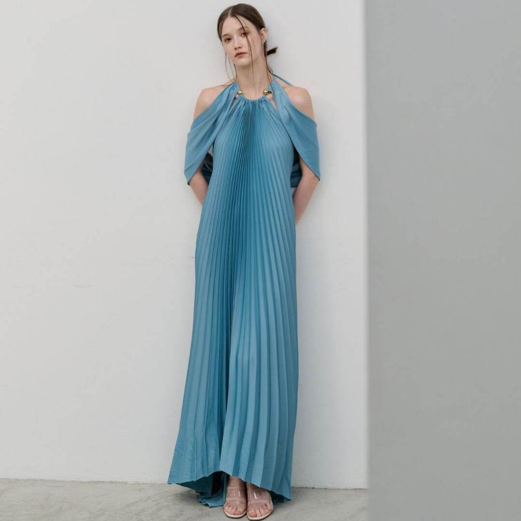 CHER"Z - RW2536เดรสยาวพลีทเปิดไหล่