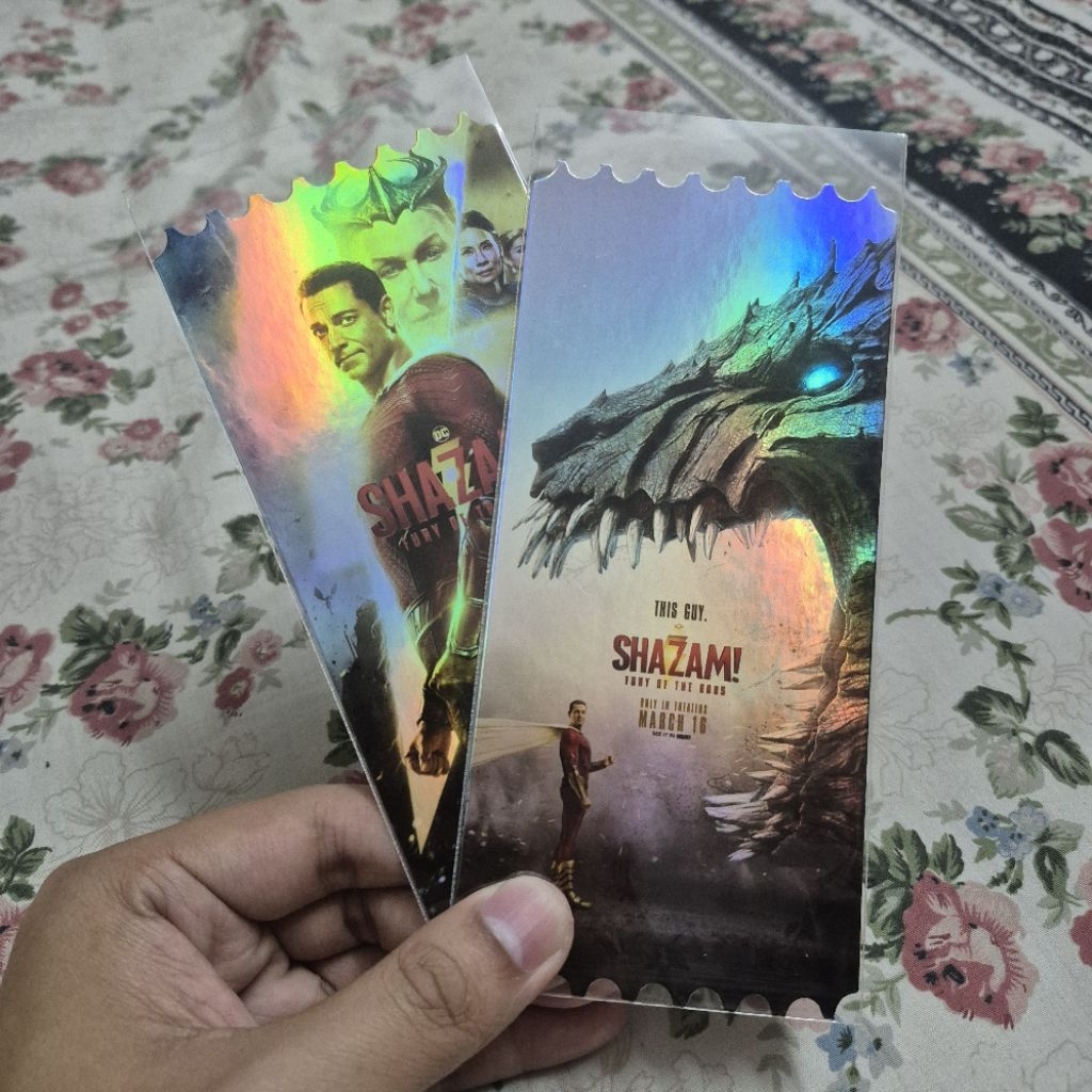 ครบชุด 2 ใบ ตั๋วสะสม SF+ COLLECTIBLE TICKET ตั๋ววิบวับ การ์ดวิบวับ ลาย Shazam! Fury of the Gods No.0